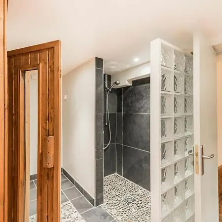 Spectacular Chalet With 5 Ensuite Bedrooms And Sauna * Chamonix Mont Blanc