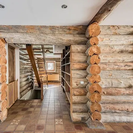 Chalet Spectacular Chalet With 5 Ensuite Bedrooms And Sauna