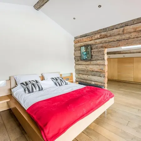 Spectacular Chalet With 5 Ensuite Bedrooms And Sauna * Chamonix Mont Blanc